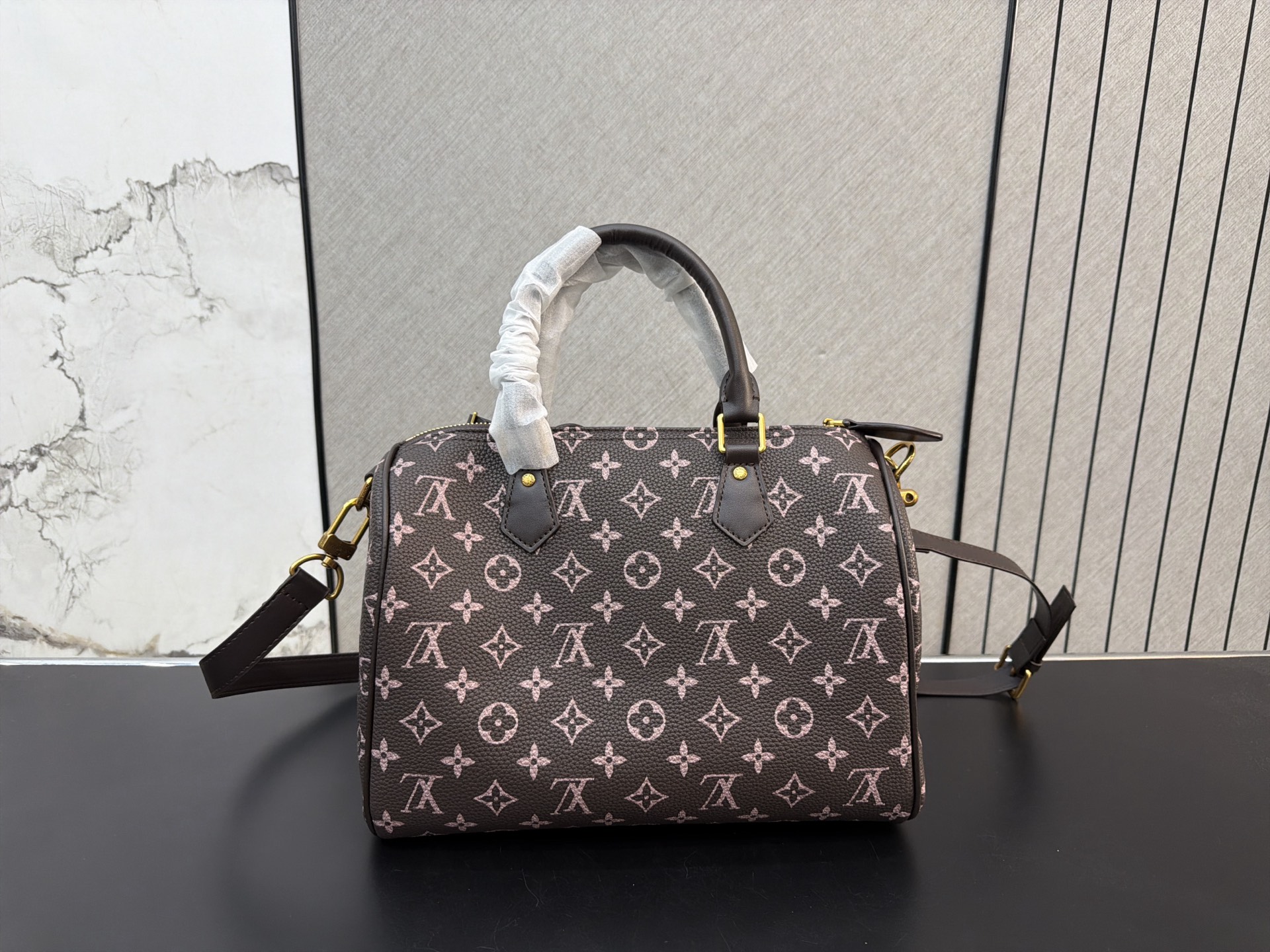 Louis Vuitton Speedy 30 Monogram Canvas Bandoulière Crossbody Bag (Unisex Edition)