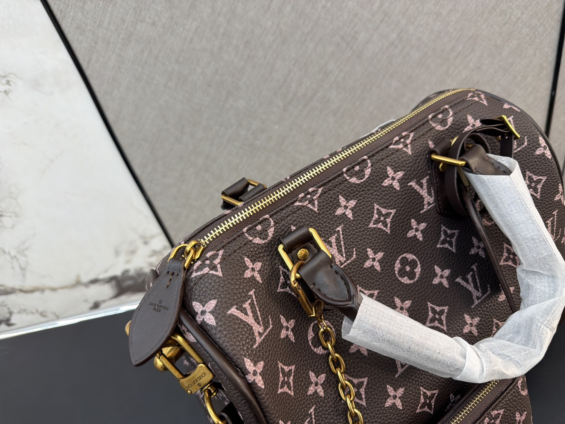 Louis Vuitton Speedy 30 Monogram Canvas Bandoulière Crossbody Bag (Unisex Edition)