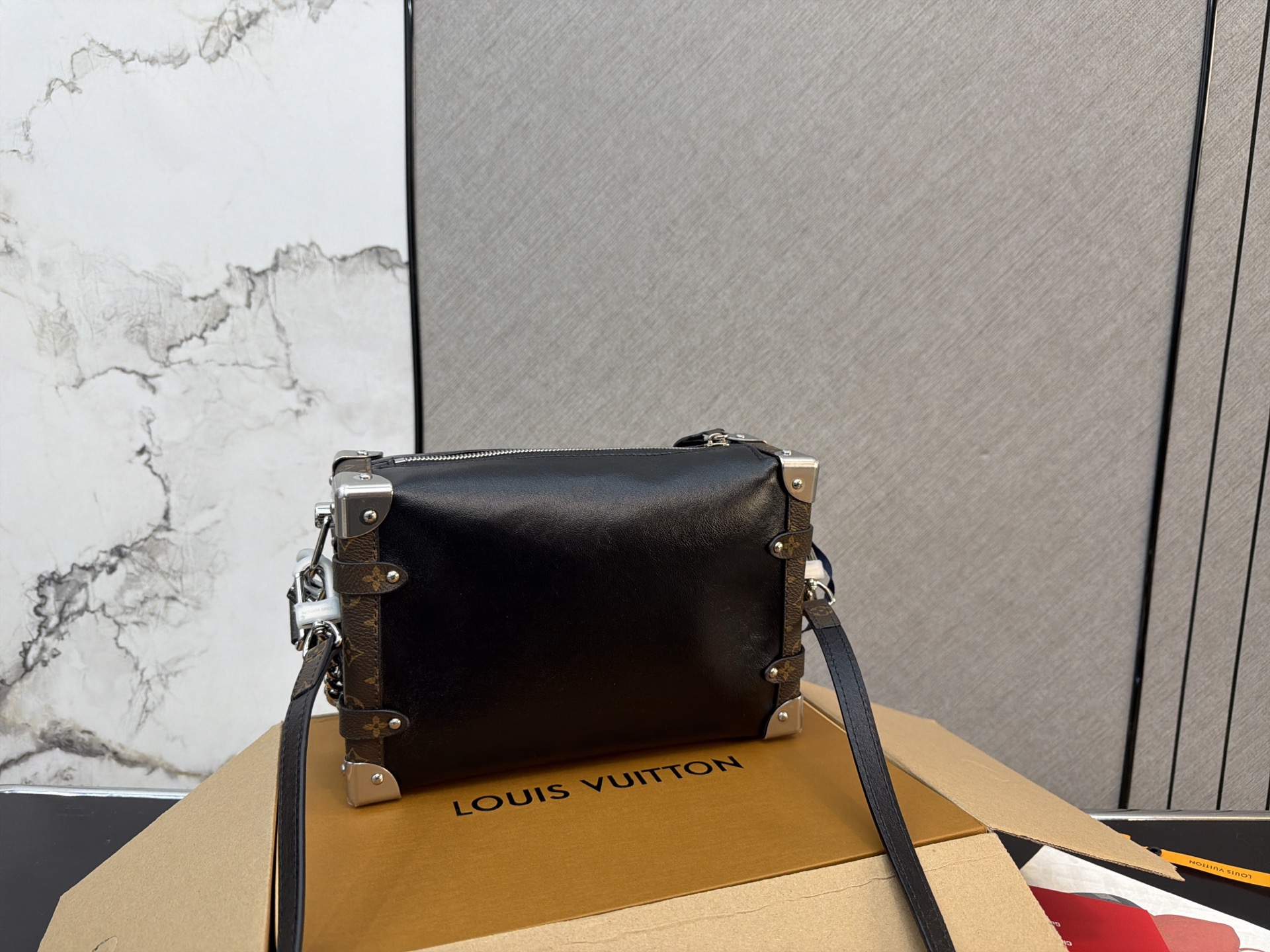 Louis Vuitton Monogram Canvas & Black Leather Chain Shoulder Bag (Unisex Edition)
