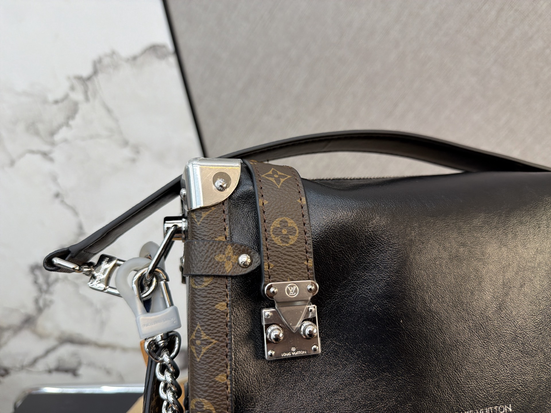 Louis Vuitton Monogram Canvas & Black Leather Chain Shoulder Bag (Unisex Edition)