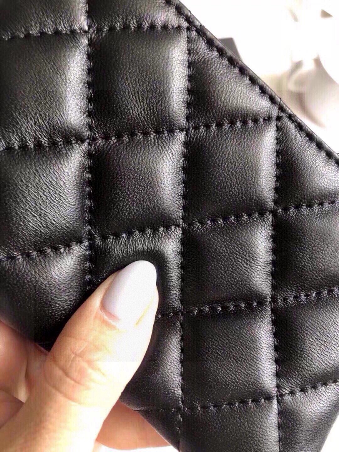 Chanel Quilted Lambskin Zip Coin Purse & Card Holder (14x9cm) - With Gift Box