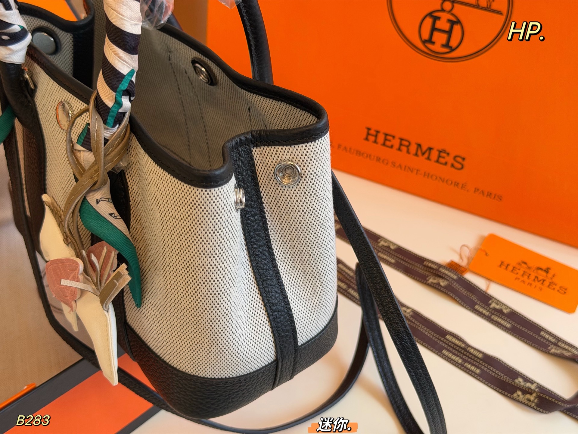 Chic Garden-Style 23cm Mini Canvas & Leather Tote Bag with Silk Scarf & Pegasus Charm