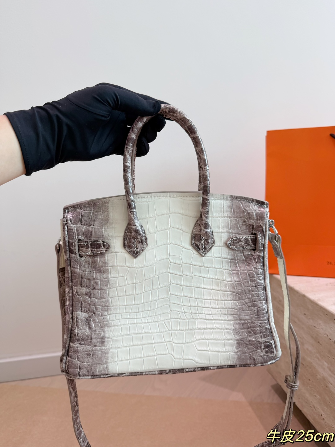 Luxury Himalayan-Style 25cm/30cm Crocodile-Embossed Handbag with Silver Hardware & Lock
