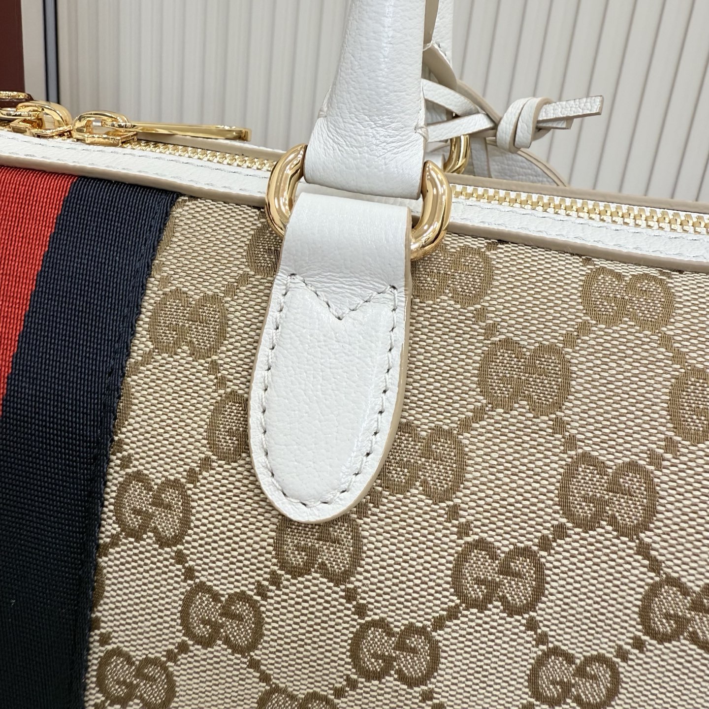 Elegant Borsetto-Style GG Canvas Handbag with Horsebit Detail, Web Stripe & Full Packaging (2026 Spring/Summer Collection)