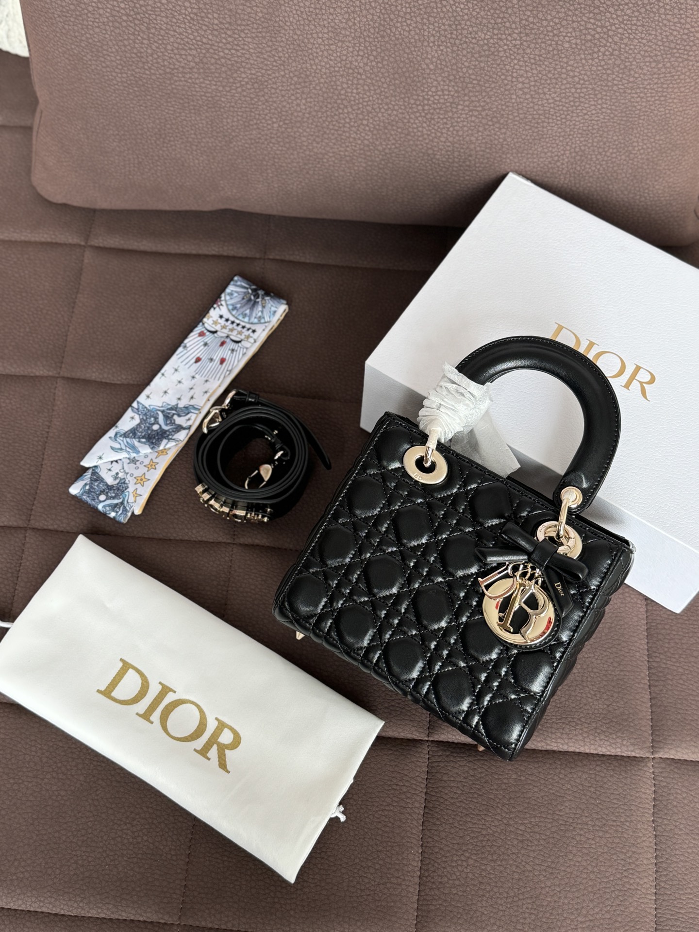 Chic Bow-Embellished Cannage Quilted Leather Top Handle Bag with Chain Strap & Foldable Box