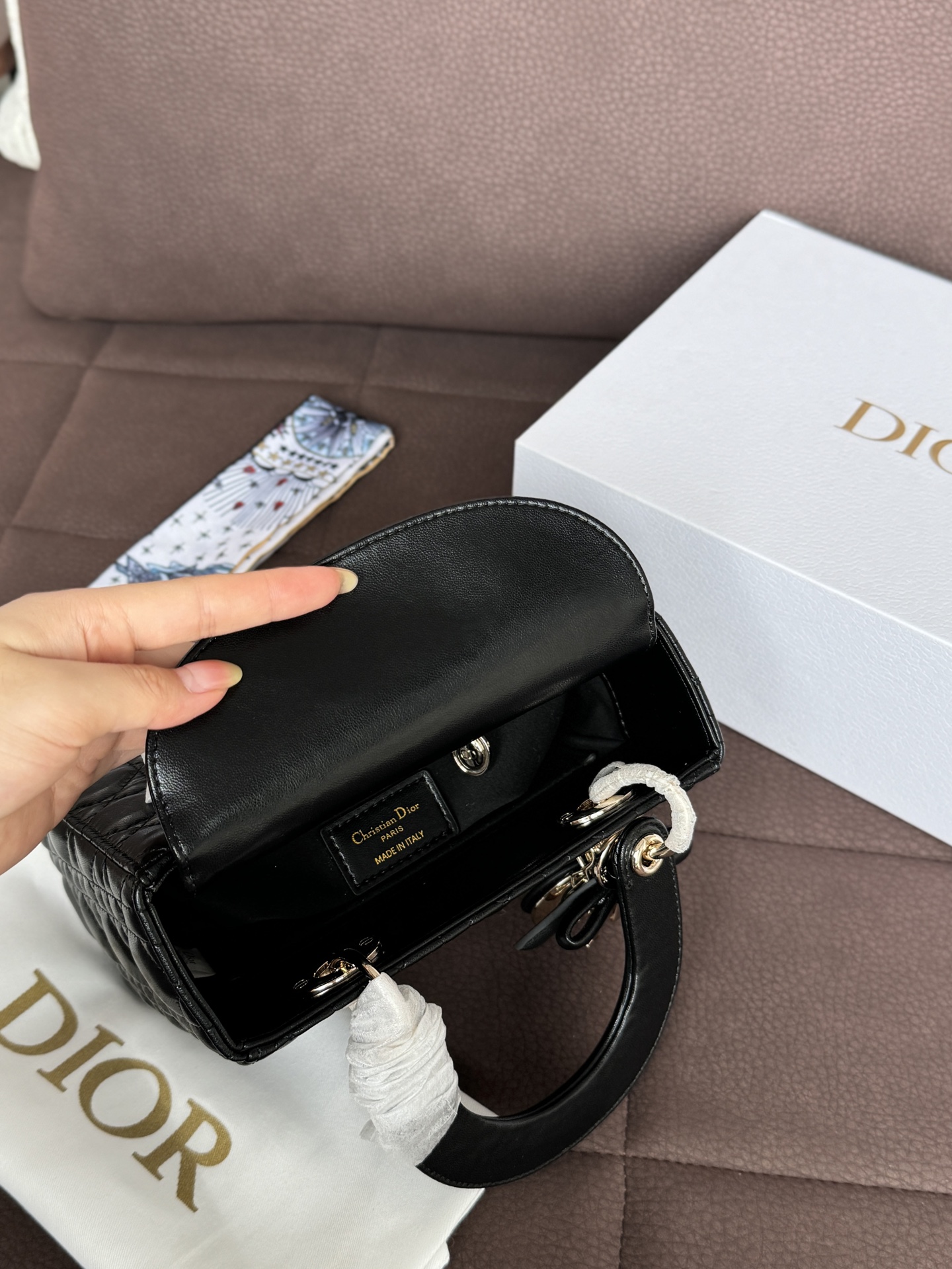Chic Bow-Embellished Cannage Quilted Leather Top Handle Bag with Chain Strap & Foldable Box