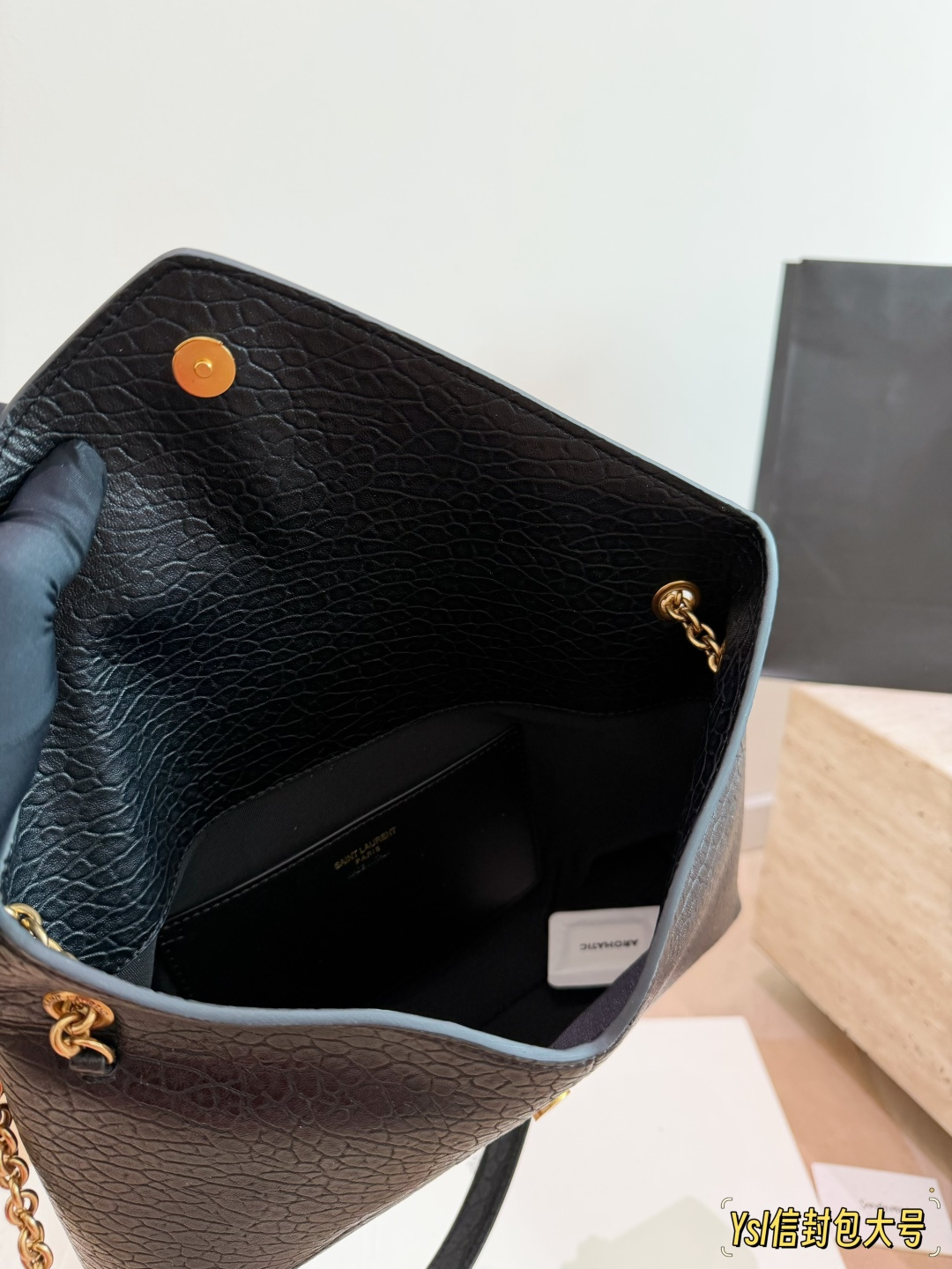 Chic Envelope-Style Textured Leather Chain Bag with Gold Logo & Magnetic Flap