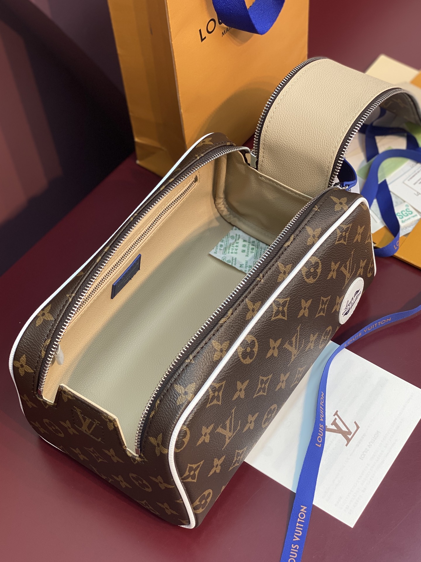 Louis Vuitton LV Golf Dopp Kit in Monogram Canvas with Blue Trim (28x15x16.5cm)
