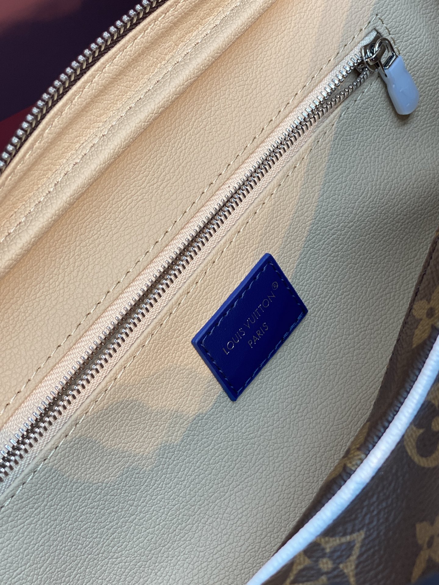 Louis Vuitton LV Golf Dopp Kit in Monogram Canvas with Blue Trim (28x15x16.5cm)