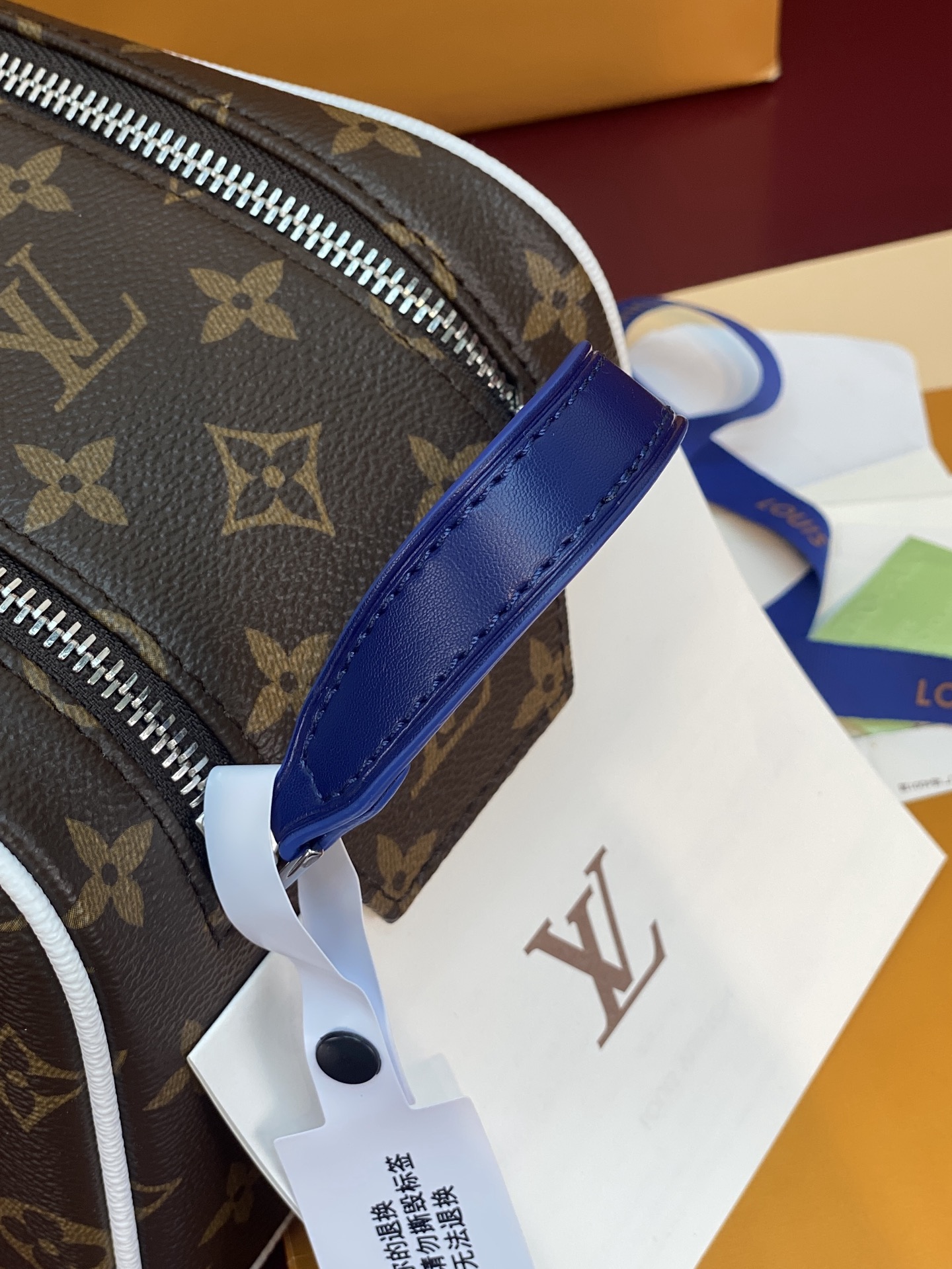 Louis Vuitton LV Golf Dopp Kit in Monogram Canvas with Blue Trim (28x15x16.5cm)