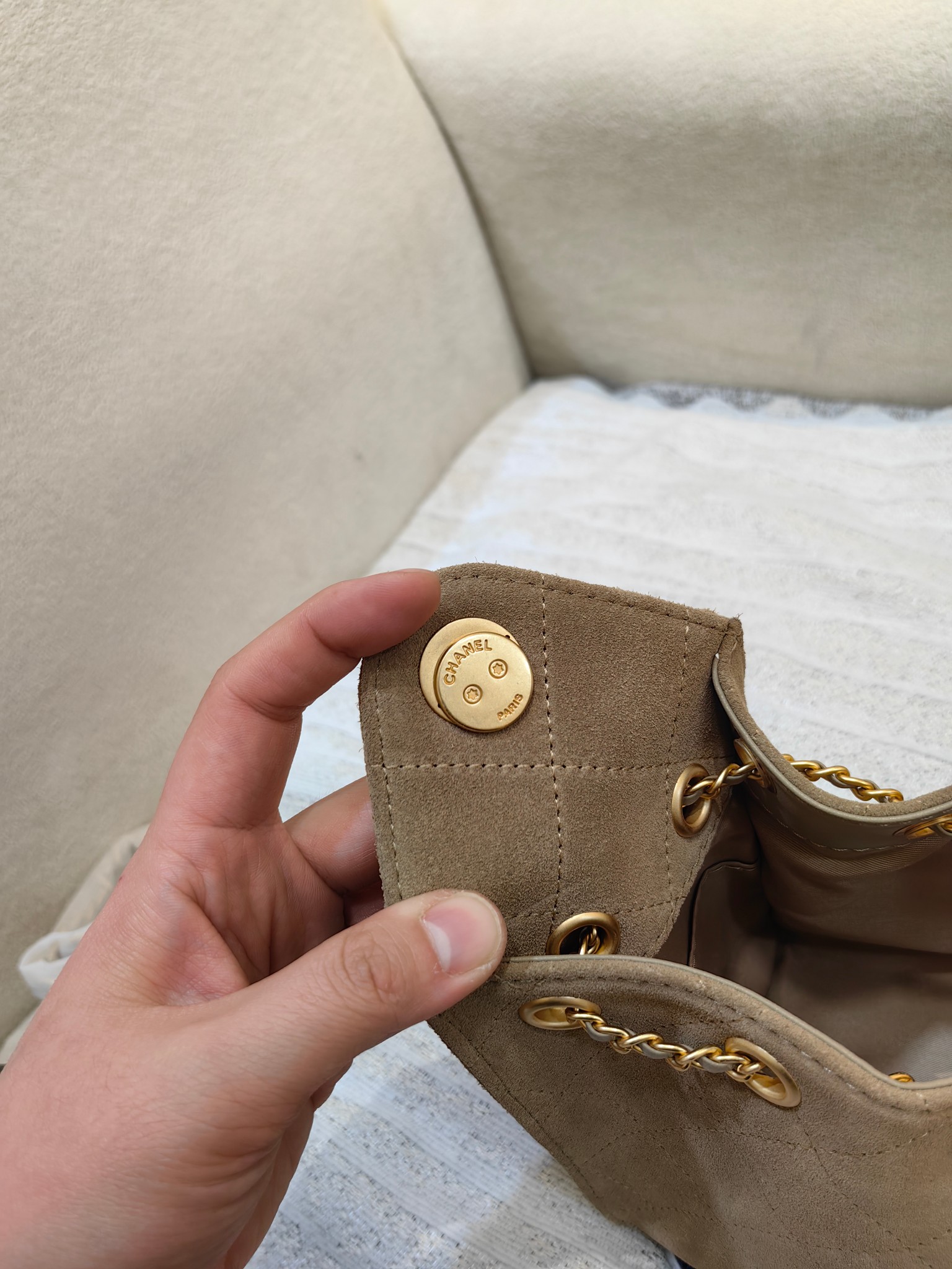 Chanel 26C Mini 25 Bag in Matte Caviar Leather with Gold Chain (22x11x20cm)
