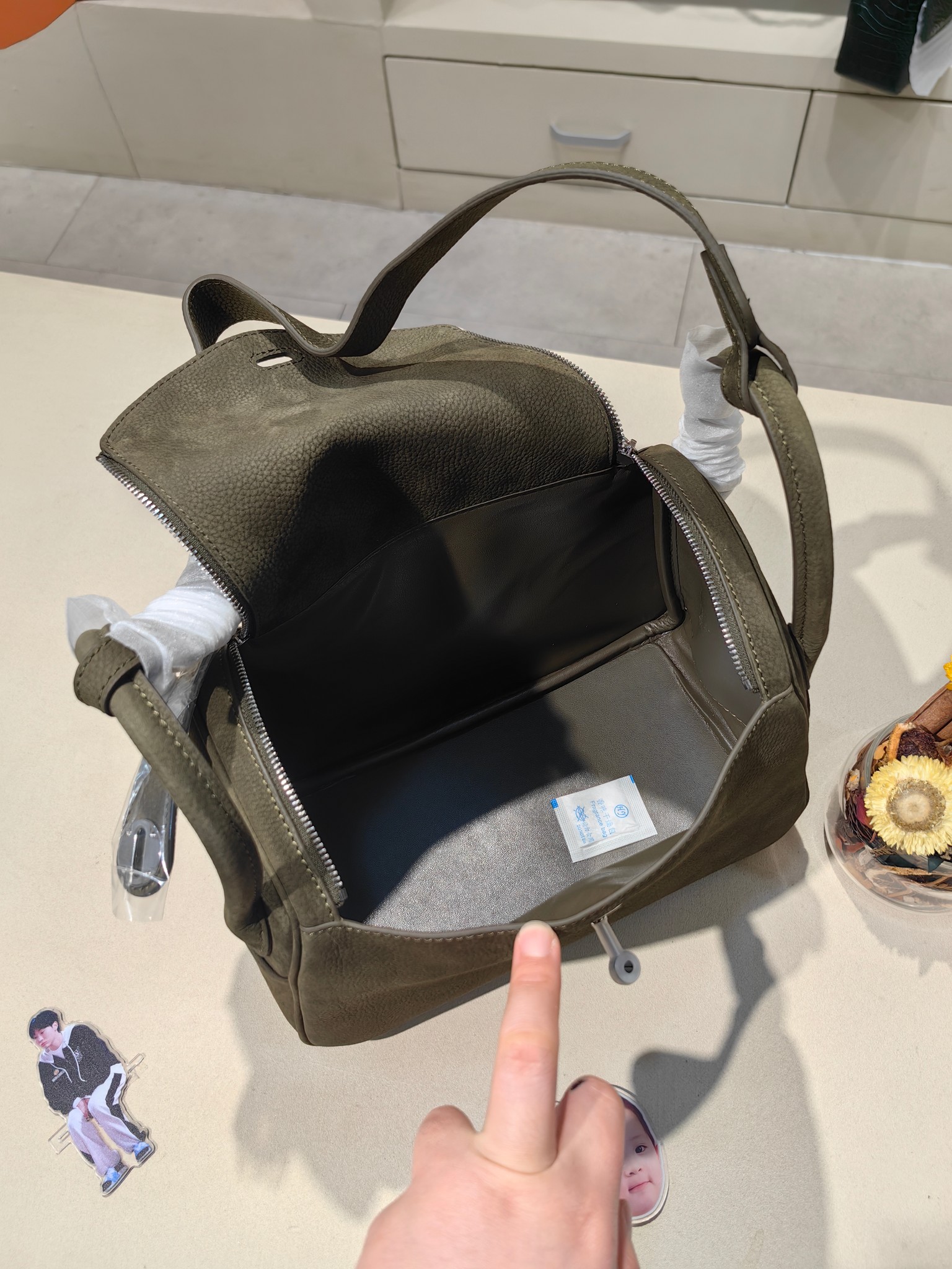 Hermès Lindy 26 in Suede Leather (Deep Olive/Chocolate) with Palladium Hardware