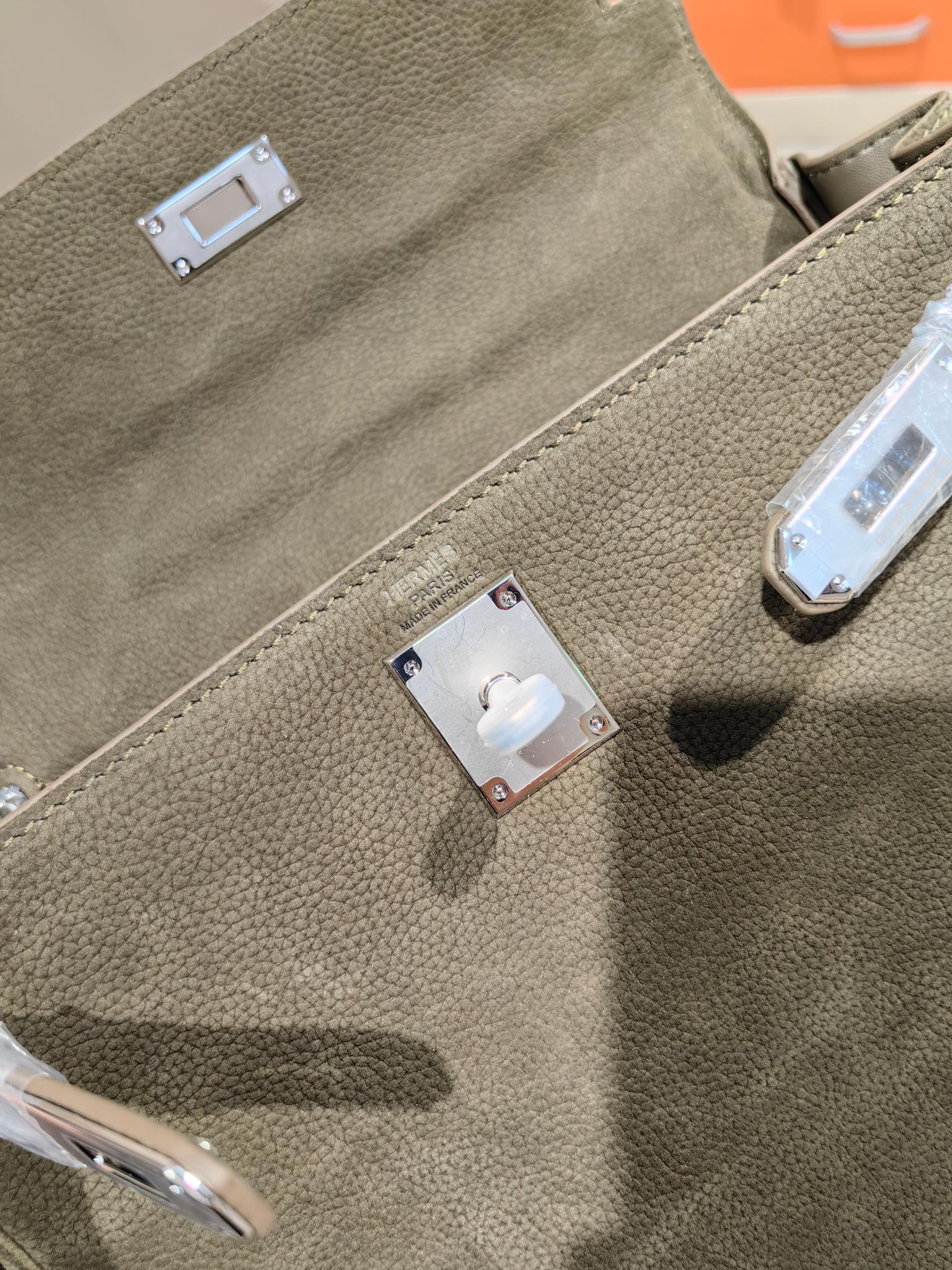 Hermès Kelly 28cm in Suede Leather (Deep Olive) with Palladium Hardware